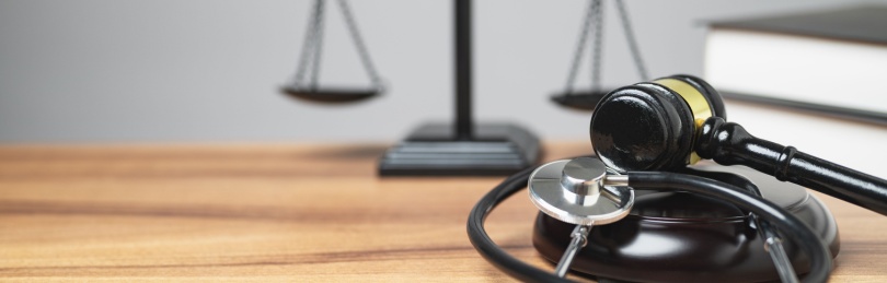 medical malpractice gavel and stethoscope